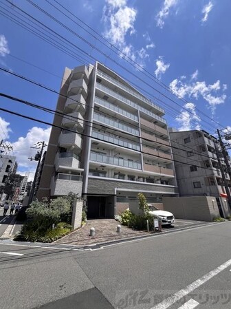 フランディル・オーラ江坂の物件外観写真